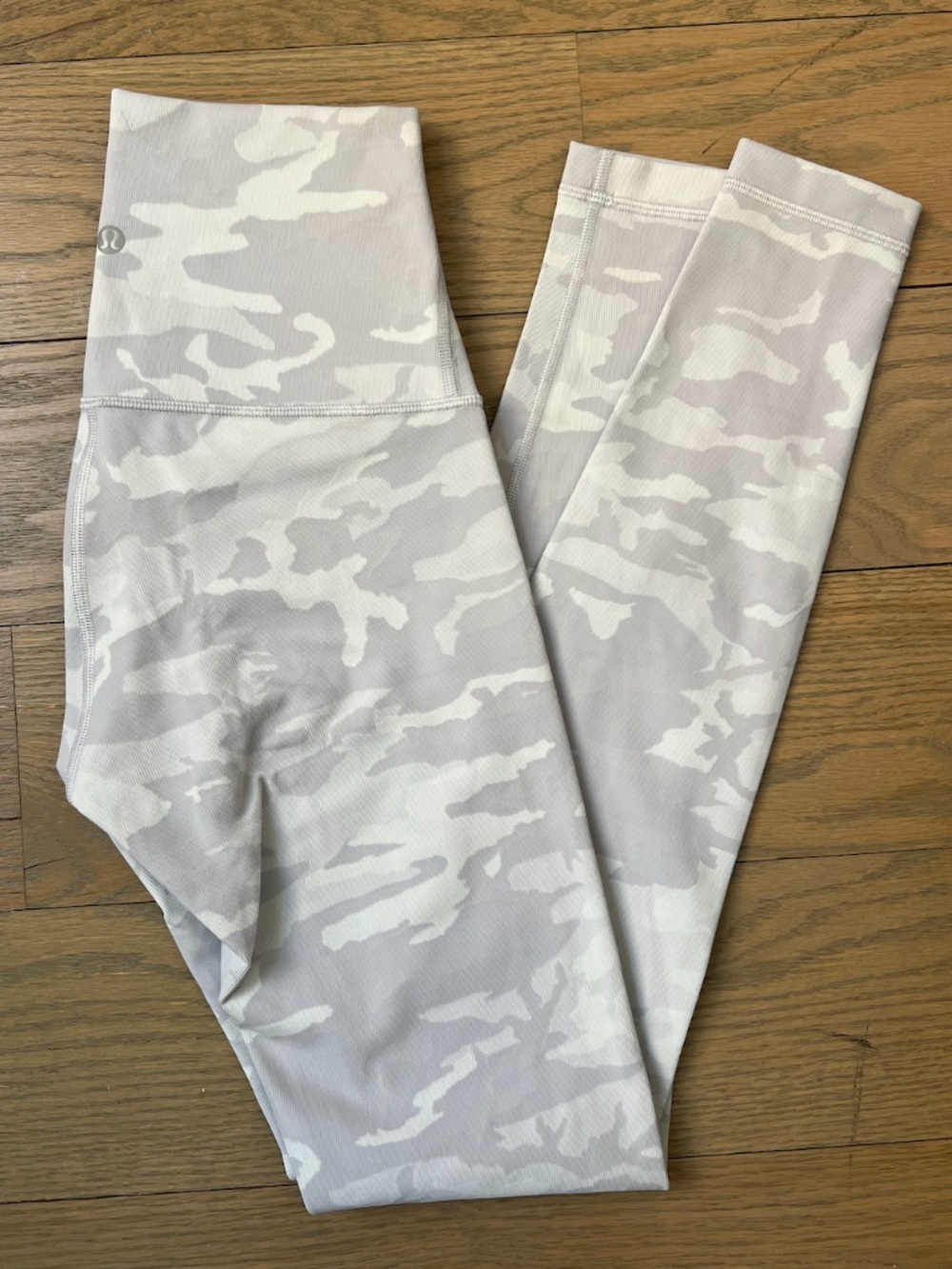 Lululemon Wunder Under Leggings 28"